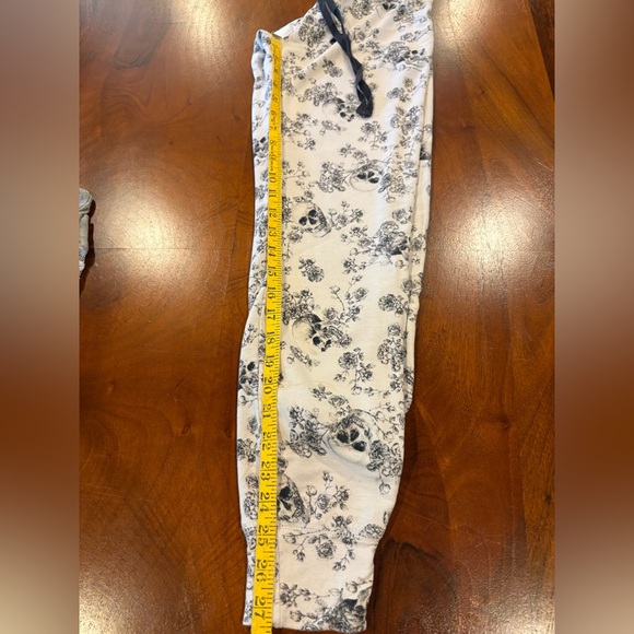 Tabitha Gray,💀skull &roses lounge bottoms(bottoms only) - Picture 7 of 7